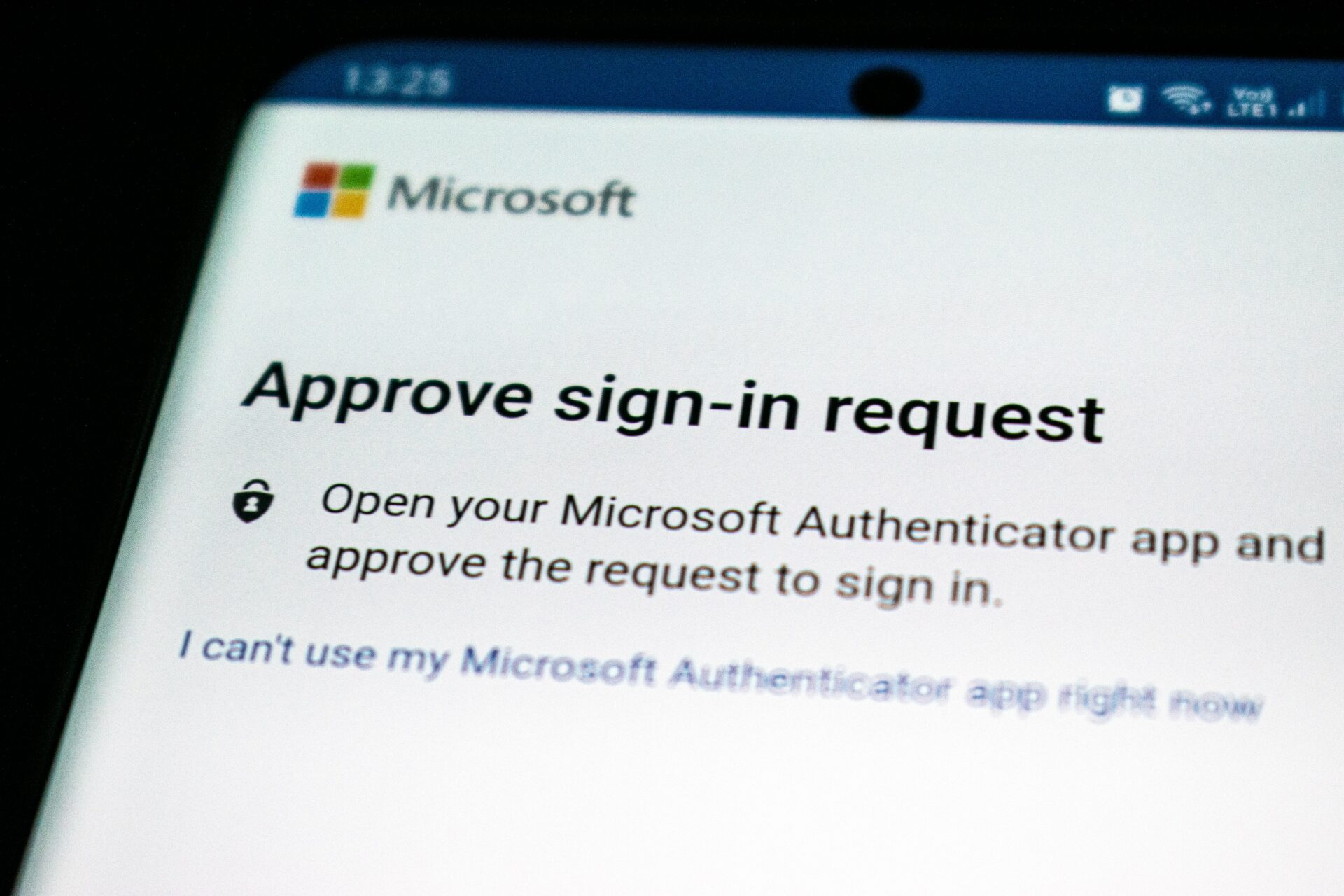 ed-hardie-RMIsZlv8qv4-unsplash a screenshot of the Microsoft authenticator app, asking to approve a sign in request